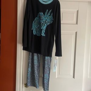 Cat and Jack Boys CL (16) Pajama set